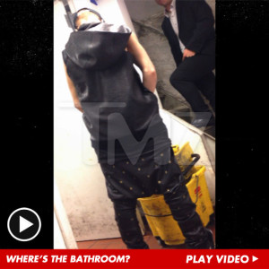 0709-tmz-justin-bieber-bathroom-video-1