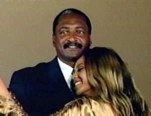 beyonce-gains-stepmother-as-father-gets-married