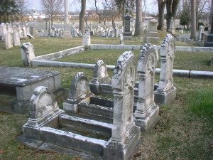 3 bed graves