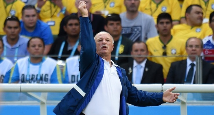 Soccer - FIFA World Cup 2014 - Group A - Brazil v Mexico - Estadio Castelao