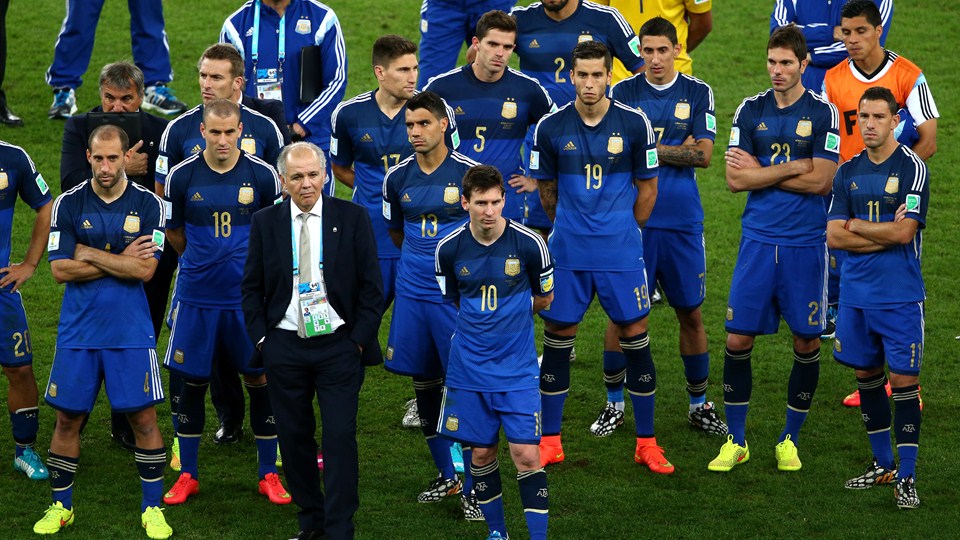 Head-coach-Alejandro-Sabella-of-Argentina-looks-on