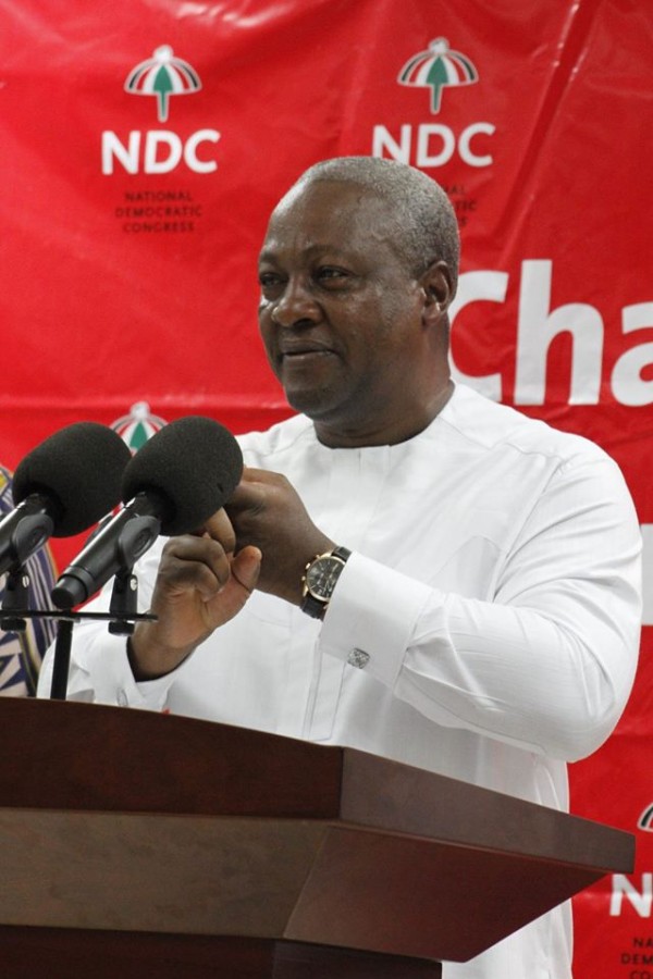 12304182_1122091627801992_517035692695637049_o