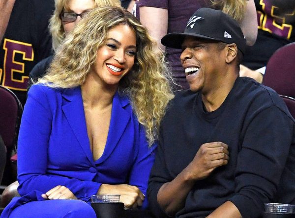 rs_1024x759-160617042508-1024b.Beyonce-Jay-Z-NBA-Finalsms.061716