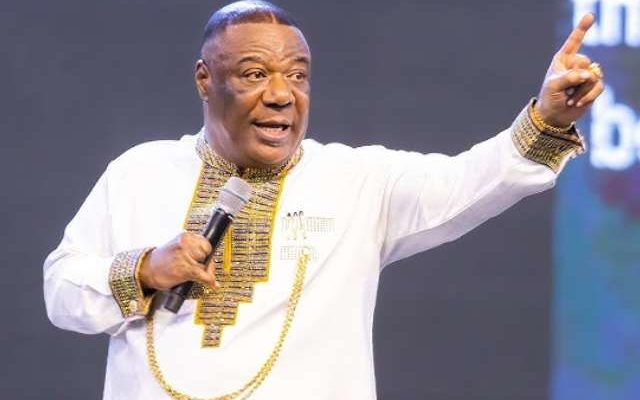 Duncan-Williams commends Mahama for instituting National Day of Prayer