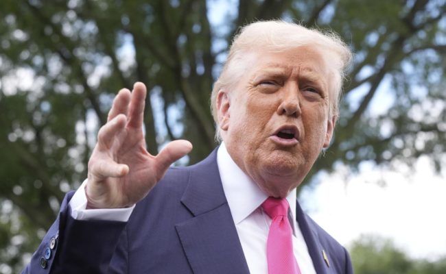 Trump diagnosed with chronic venous insufficiency following leg swelling